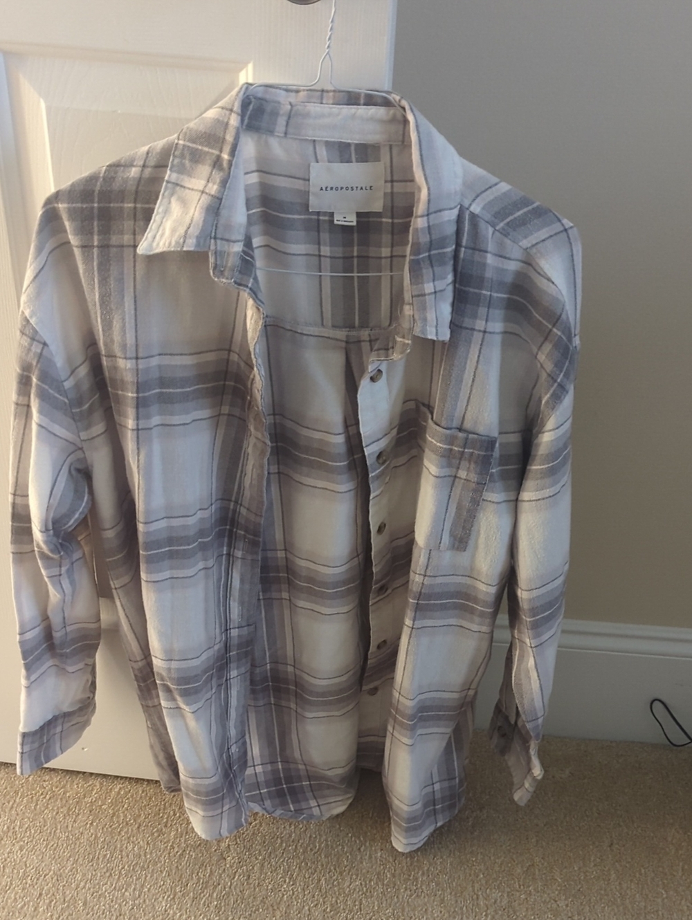 Aeropostale Womens Gray Plaid Flannel Button-Up Shirt